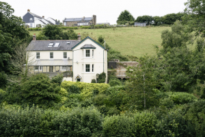 VINE HOUSE | BUCKLAND PARK